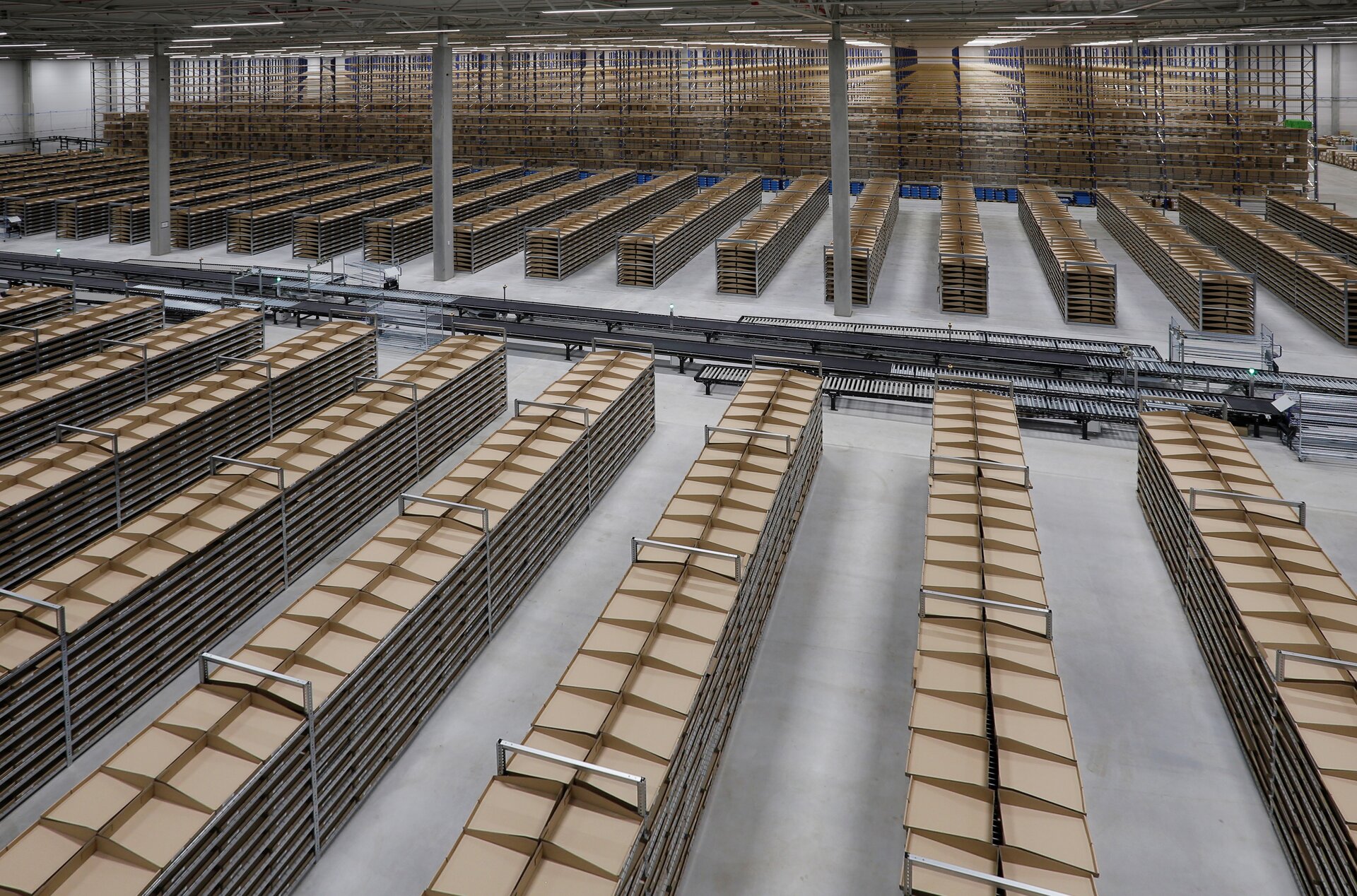 Industrielles Lager mit Vogelsang Regalsystemen